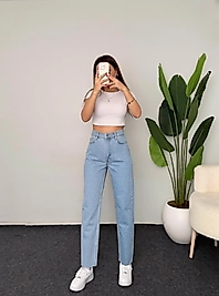 MOM JEANS